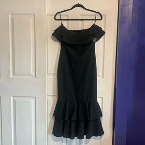 GLAM LIFE BLACK RUFFLED STRAPLESS MIDI DRESS